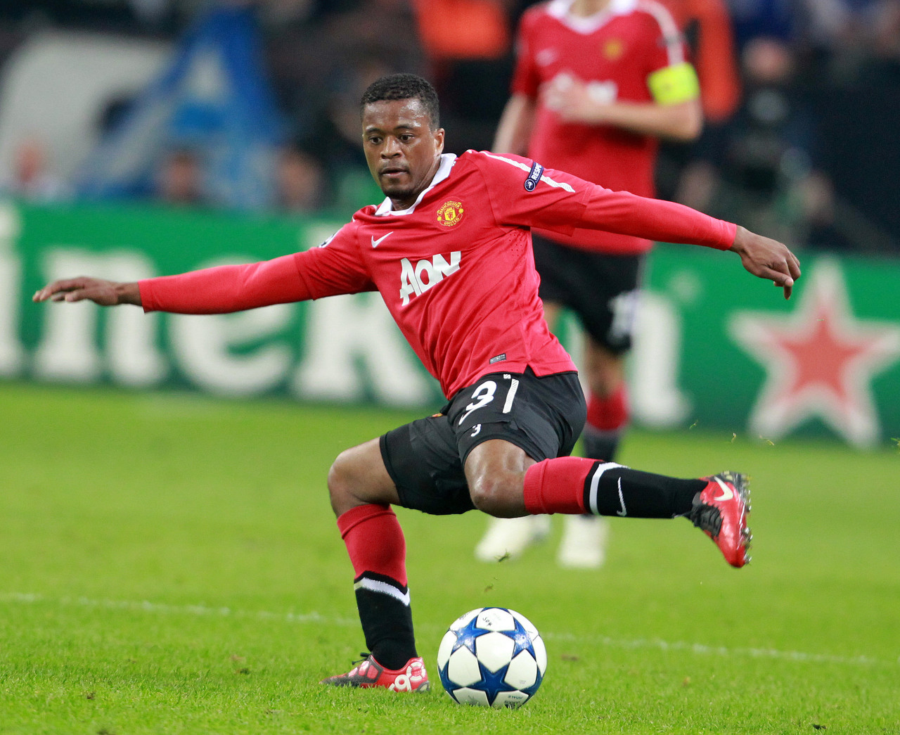 杯中的措拉 杯中的措拉